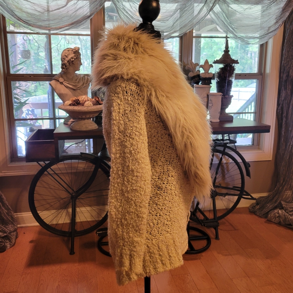 Guess Faux Fur Collar Sweater Cardigan  in xxs - Picture 6 of 12